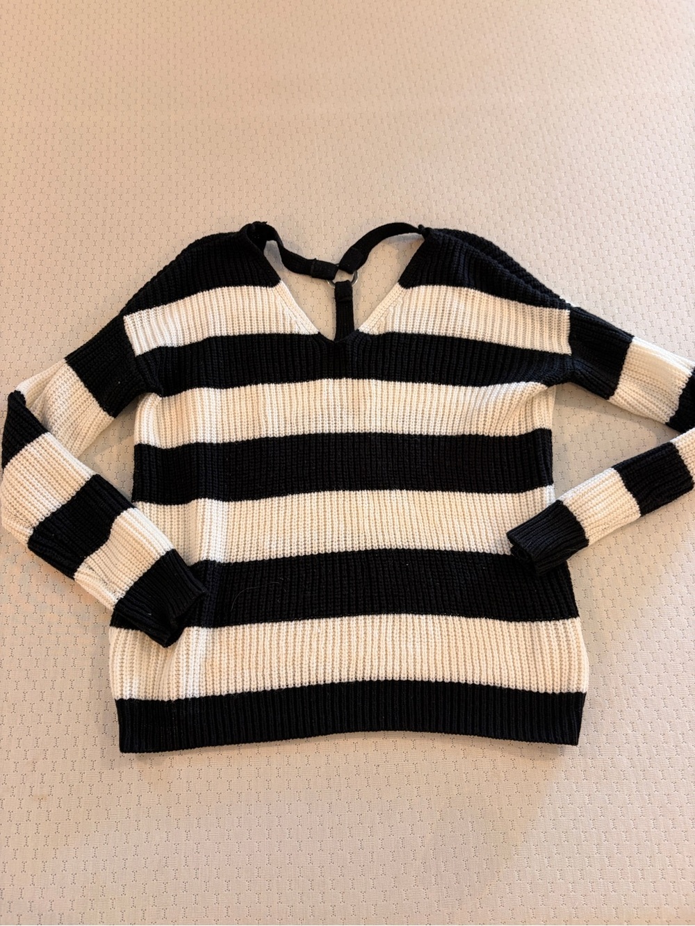 Love by Design Women’s Size Medium Sweater with Back Strap Detail